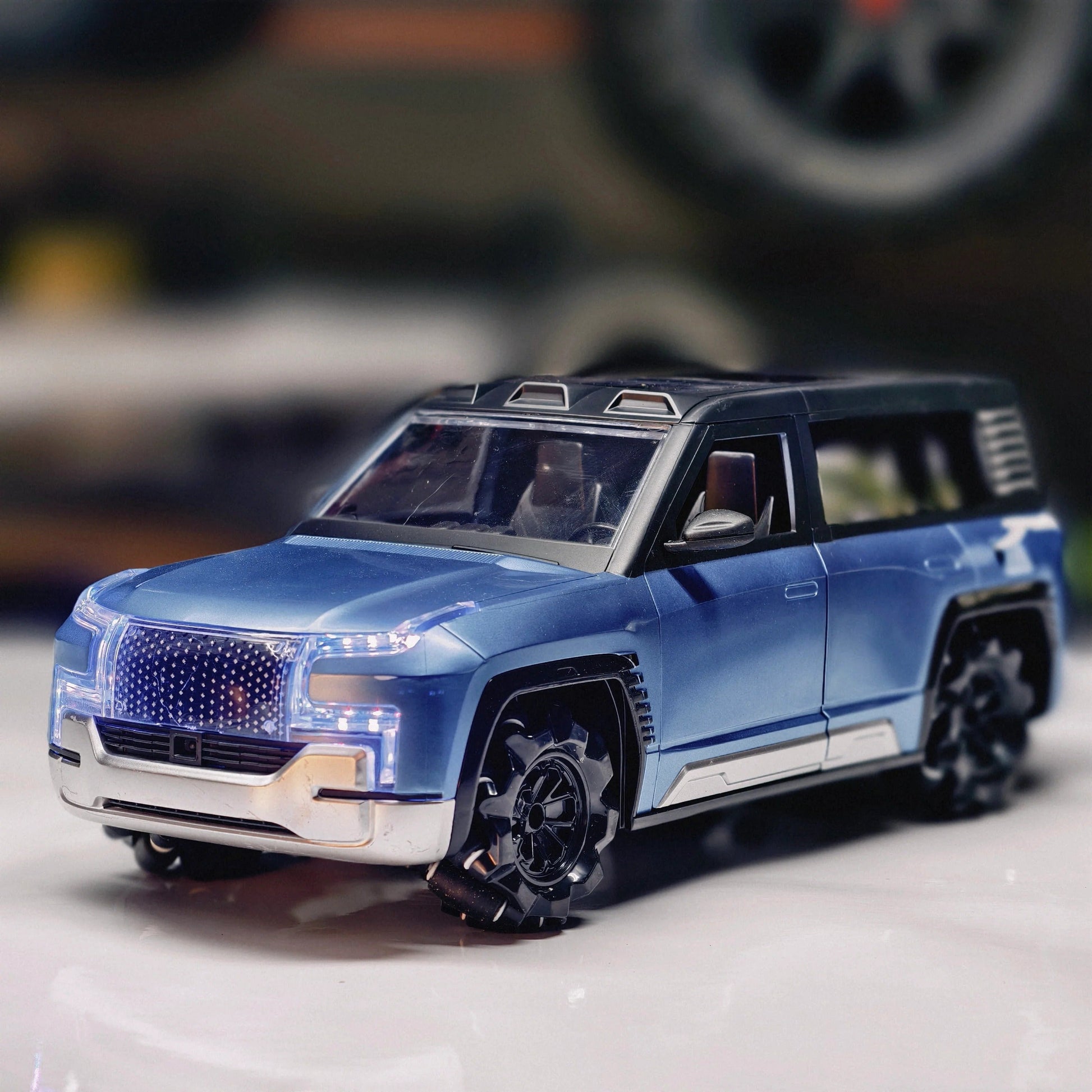 MOKA U8 RC Electric SUV one-key remote door opening 36cm size rear brake lights horn sound