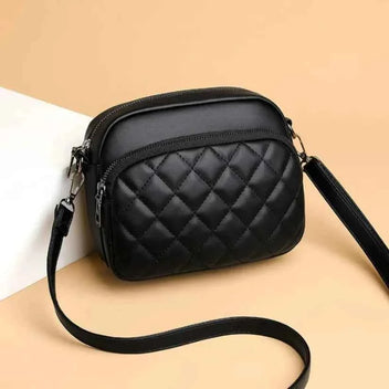Quilted crossbody bag - back view